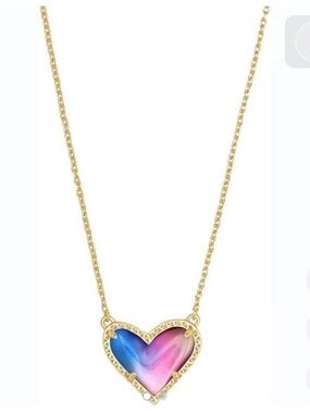 Kendra Scott Ari Heart Gold Pendant Necklace in the Watercolor Illusion finish